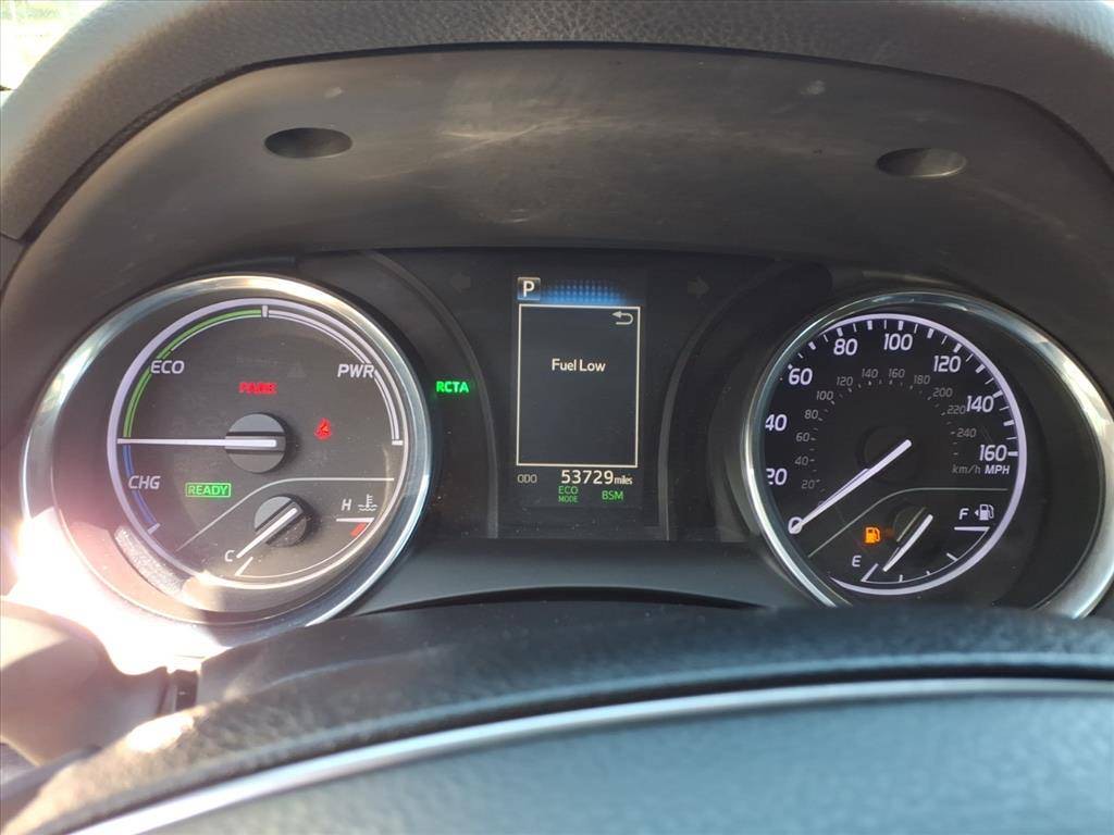 2020 Toyota Camry Hybrid SE - Image 15