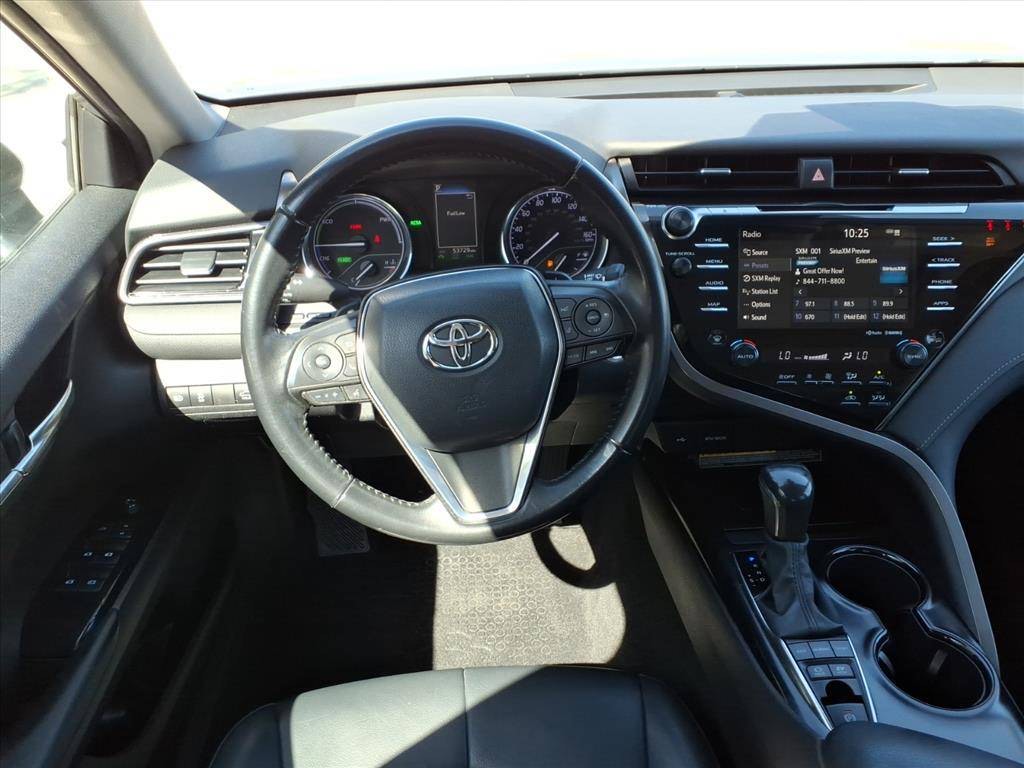 2020 Toyota Camry Hybrid SE - Image 4